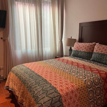 Cousy Condo San Rafael, 3 Blocks From The Parish, Pool, Bbq And Terrace Сан-Міґель-де-Альєнде Екстер'єр фото